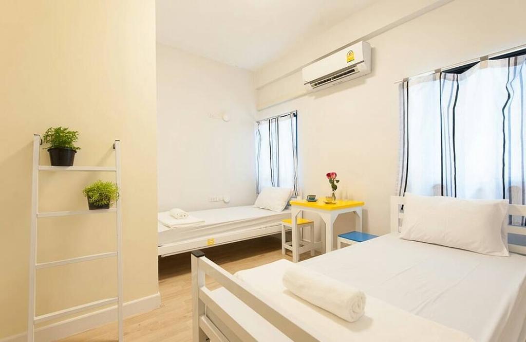 My Thai Hostel Bangkok Extérieur photo