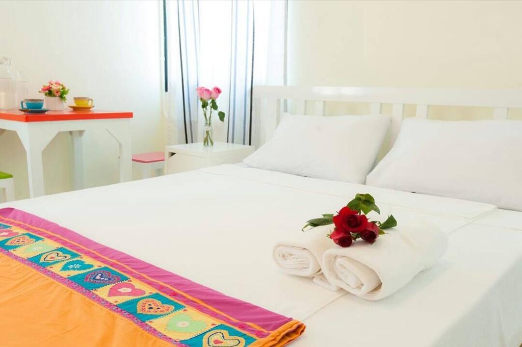My Thai Hostel Bangkok Extérieur photo